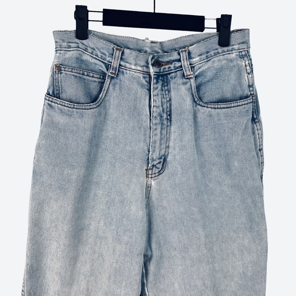 Bill Blass Vintage High Waisted Light Wash Mom Jeans Size 10 Rigid Denim Y2K 90s - Picture 3 of 12